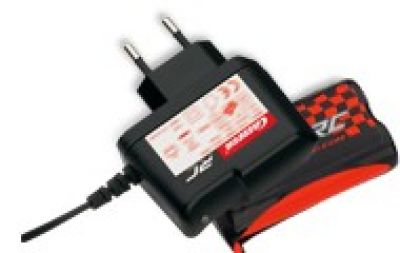 Carrera RC Ladeger�t und Akku f�r 27 MHz Modelle